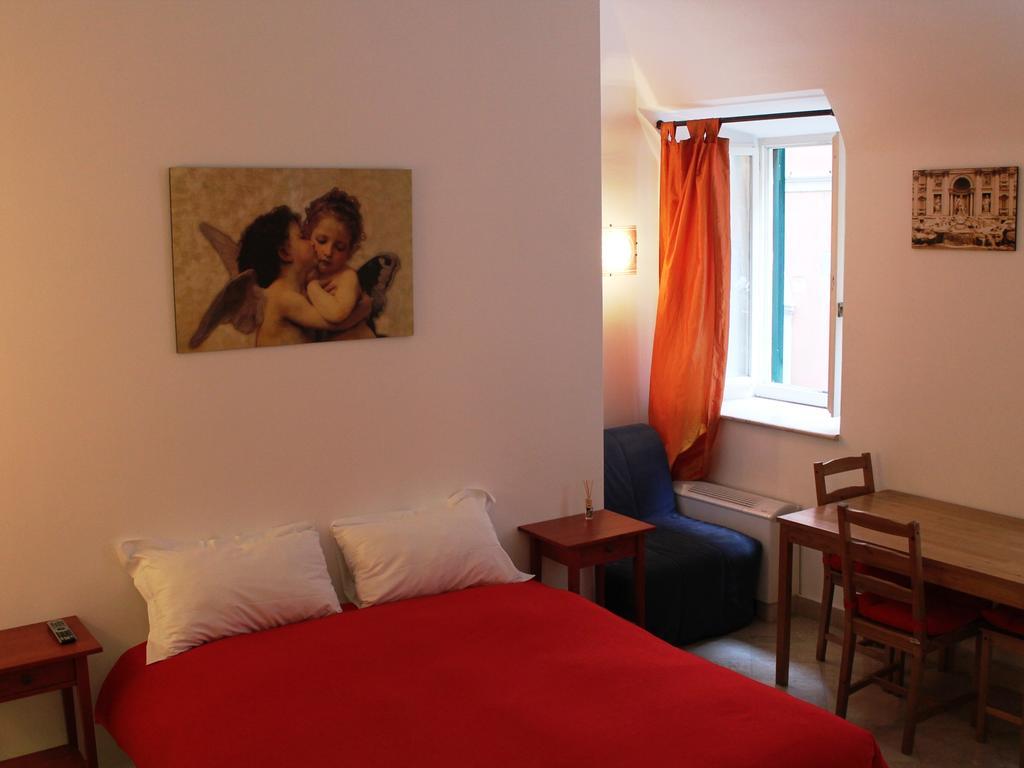 רומא Hella Ibernesi 23 Fori Imperiali Inn, New Gestion! חדר תמונה