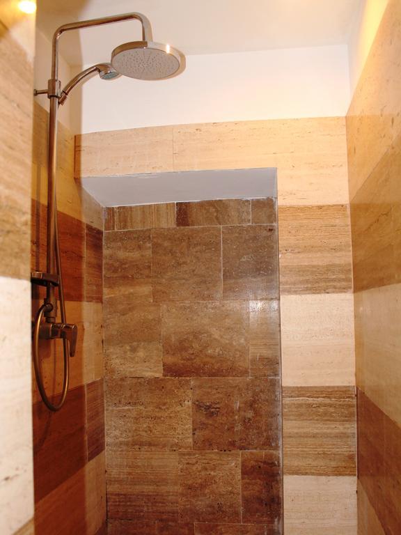 רומא Hella Ibernesi 23 Fori Imperiali Inn, New Gestion! חדר תמונה